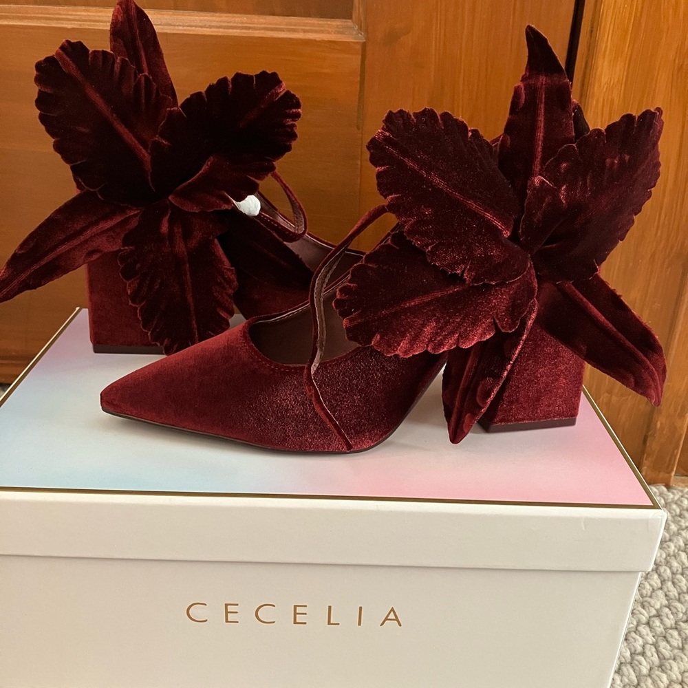 Cecelia New York Mislead maroon velvet block heel Mary Janes - Picture 8 of 10